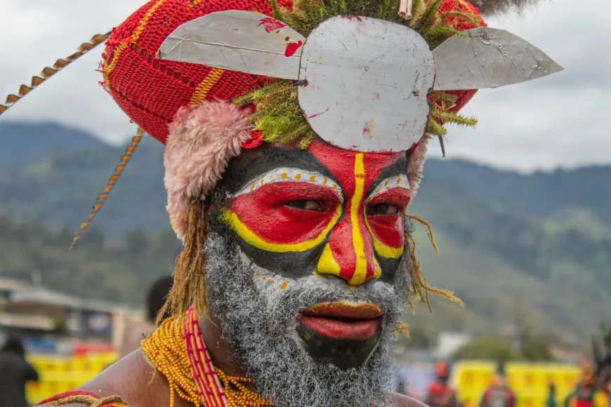 Ruta per Papua Nova Guinea, Ruta por Papua Nueva Guinea